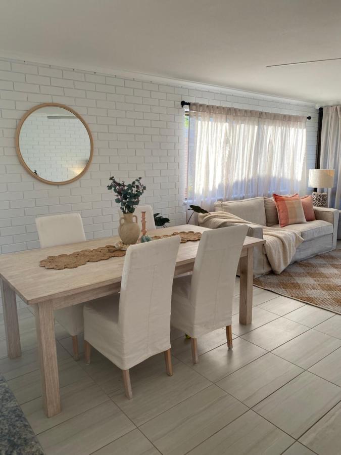 نوسافيل Illoura Holiday Apartment Three Bedroom Noosa River View المظهر الخارجي الصورة