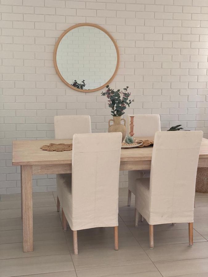 نوسافيل Illoura Holiday Apartment Three Bedroom Noosa River View المظهر الخارجي الصورة